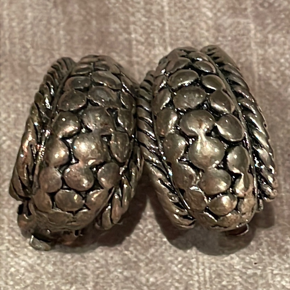 Vintage Chunky Clip On Earrings